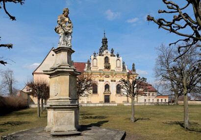 Kostel sv. Tří králů a kaple sv. Anny se sochou sv. Anny | © NPÚ-Petr Kříž